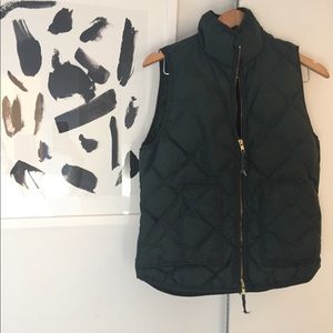 JCrew Hunter Green Puffy Vest w/ Gold Hardware